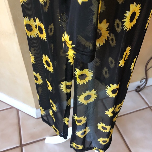 NYC Sunflower Sheer Duster Cardigan - Picture 5 of 8